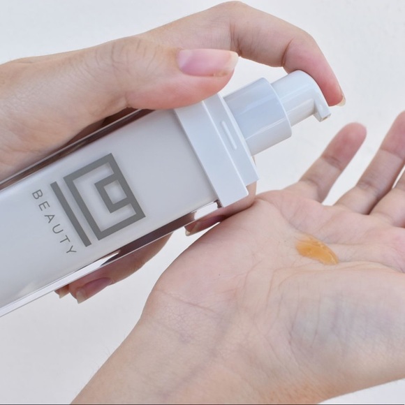 U Beauty Resurfacing Compound 1.7fl NIB - Picture 2 of 8